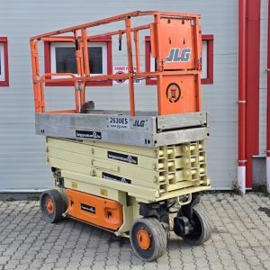 JLG 2630ES – elektromos ollós emelő (P2337)
