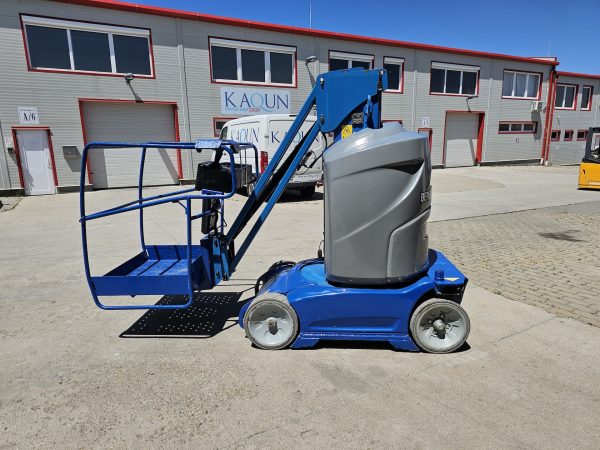 Genie GR-26J - elektromos vertikális személyemelő (P2447)