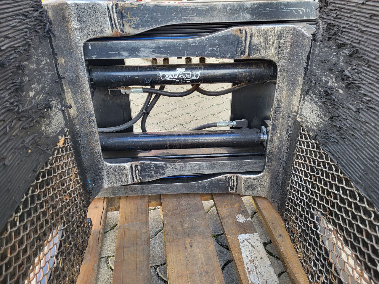 CASCADE 28G-MCB-2A-75691 - Nyitási tartomány: 571 mm – 1.965 mm | Villakocsi méret: ISO 2 / FEM 2 – kartonfogó adapter - Image 3