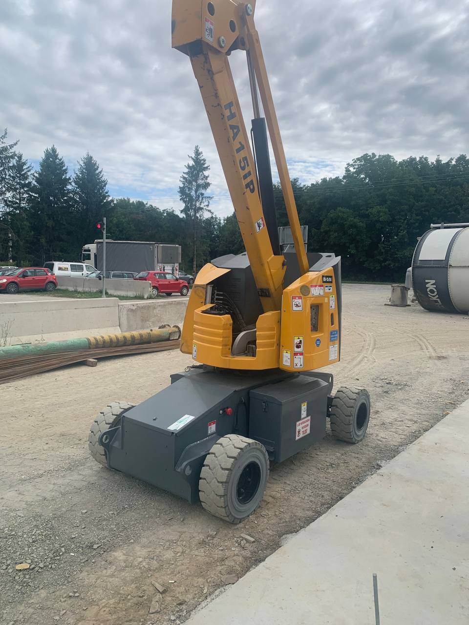 HAULOTTE HA15 IP – elektromos kosaras emelő (P2425) - Image 2