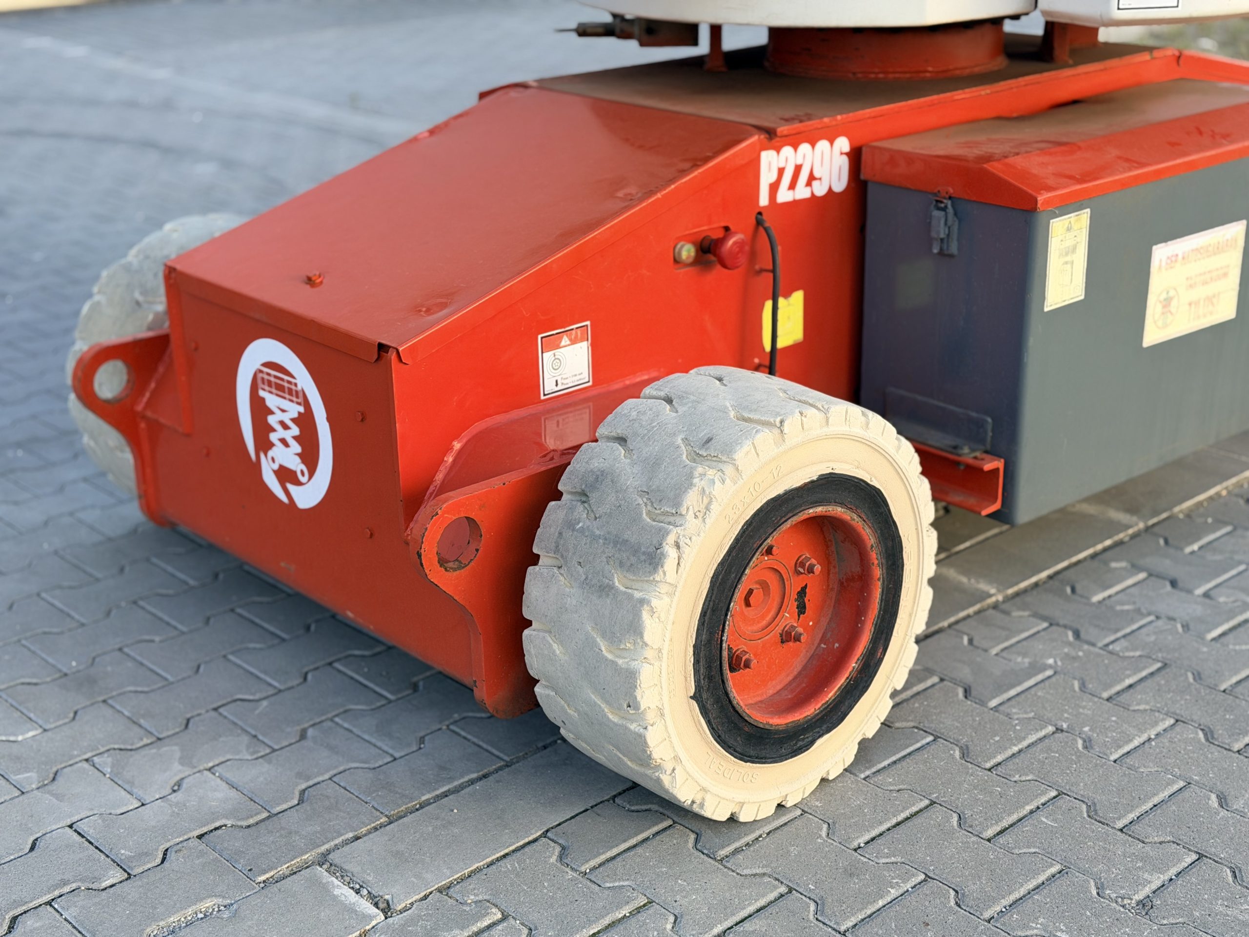 HAULOTTE HA15 IP – elektromos kosaras emelő (P2295) - Image 10