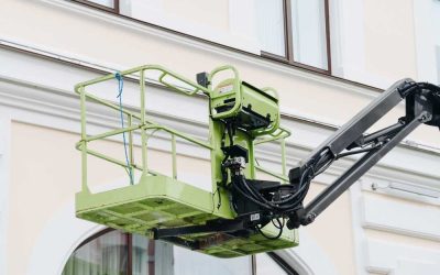 Használt személyemelő vásárlási útmutató: Hogyan válasszon megbízható emelőgépet vállalkozásának?